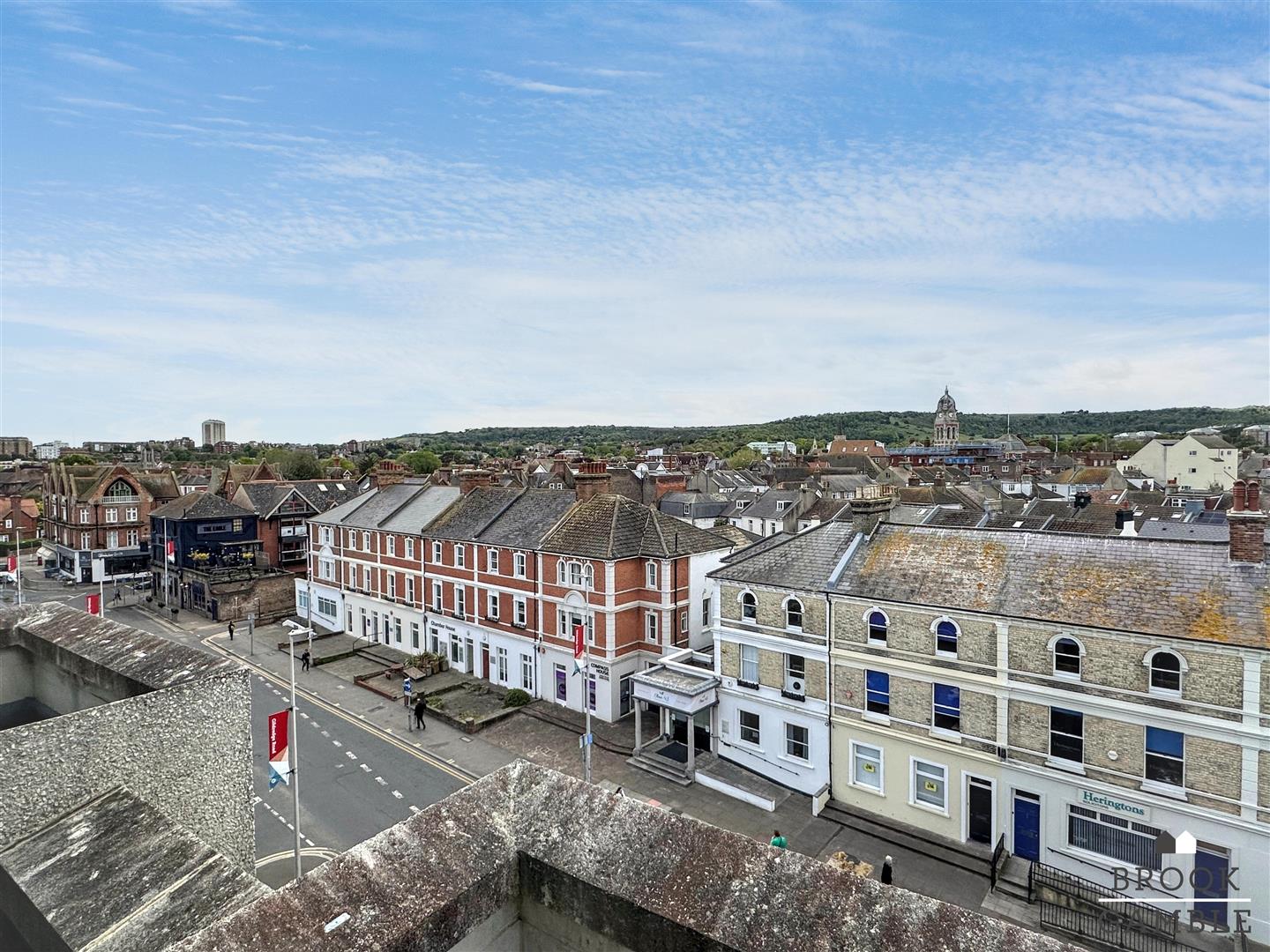 1 Bedroom Apartment - Conversion. Gildredge Road in Eastbourne,  22
